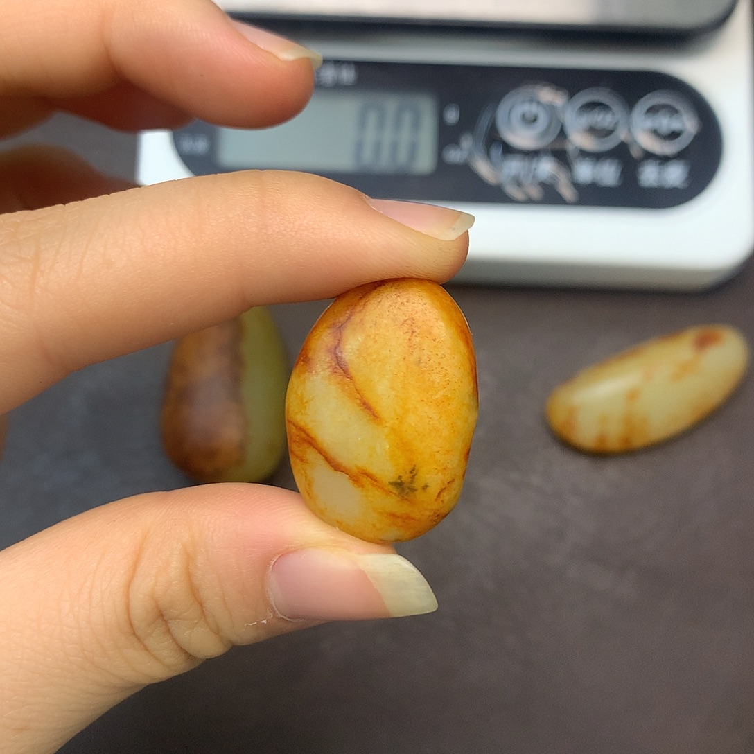 和田玉（糖玉）未镶嵌挂件