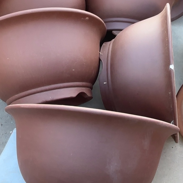 紫砂花盆100-5。            