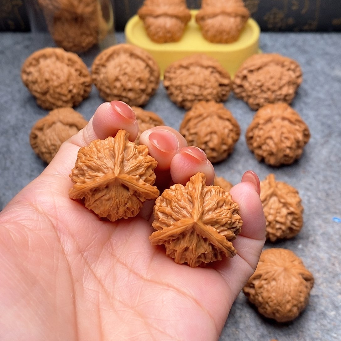 文玩核桃把件精品盘山三棱31全