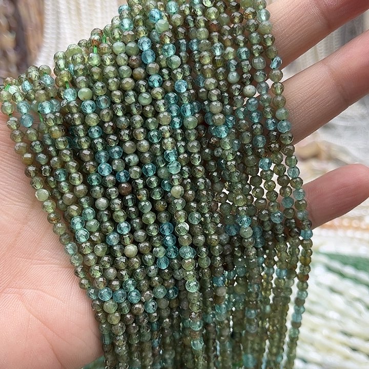 未镶嵌玛瑙/玉髓珠宝半成品一条3.5mm左右蓝绿磷辉刻面