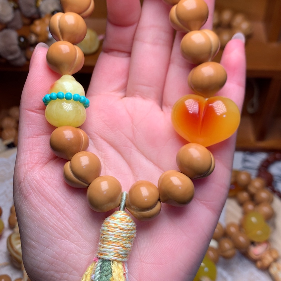 猴头核桃吊坠15高定屁桃手持定制