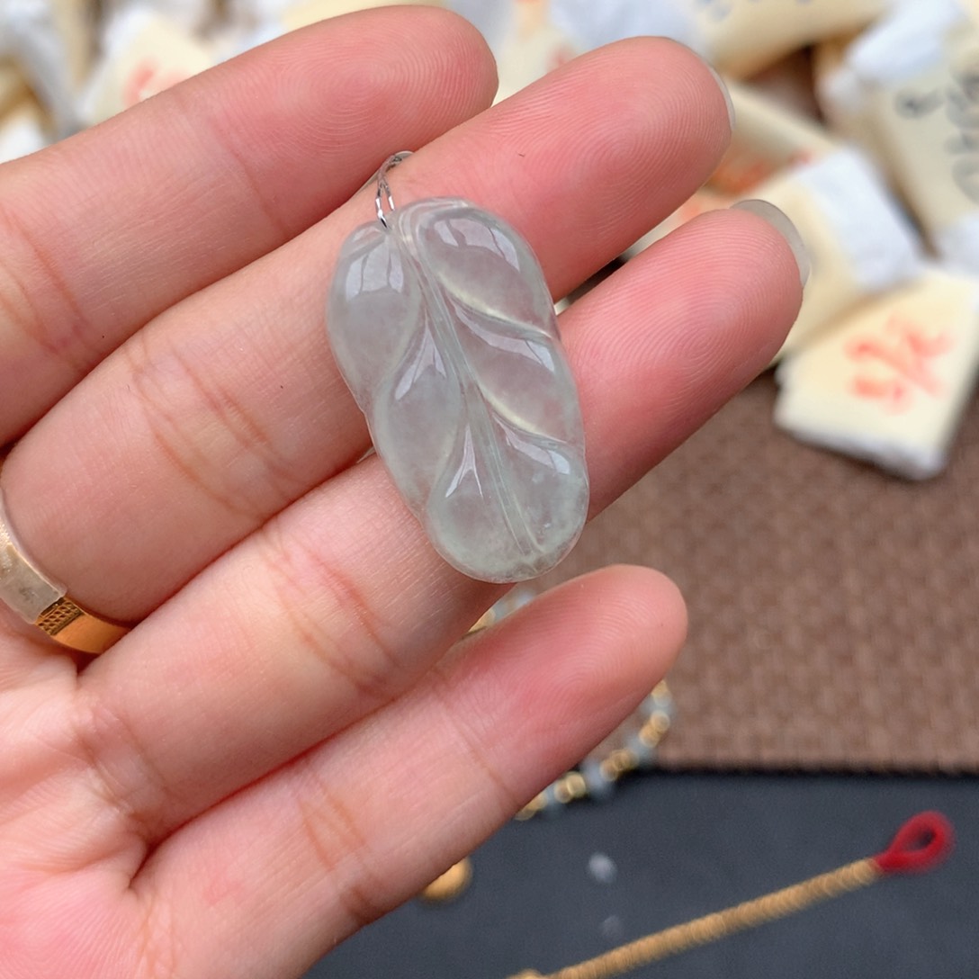 未镶嵌挂件翡翠一