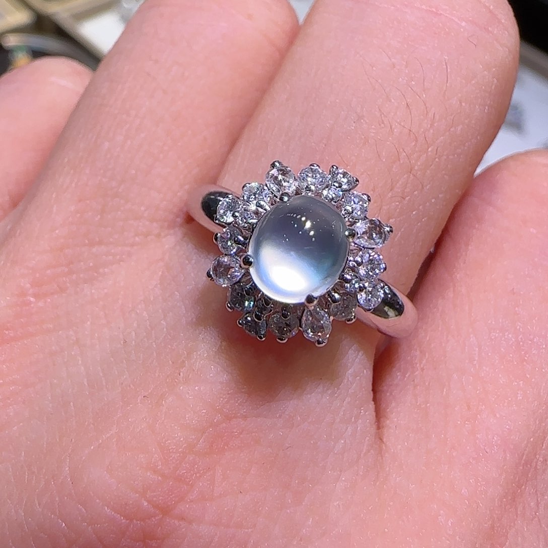 翡翠戒指18K金镶嵌戒指