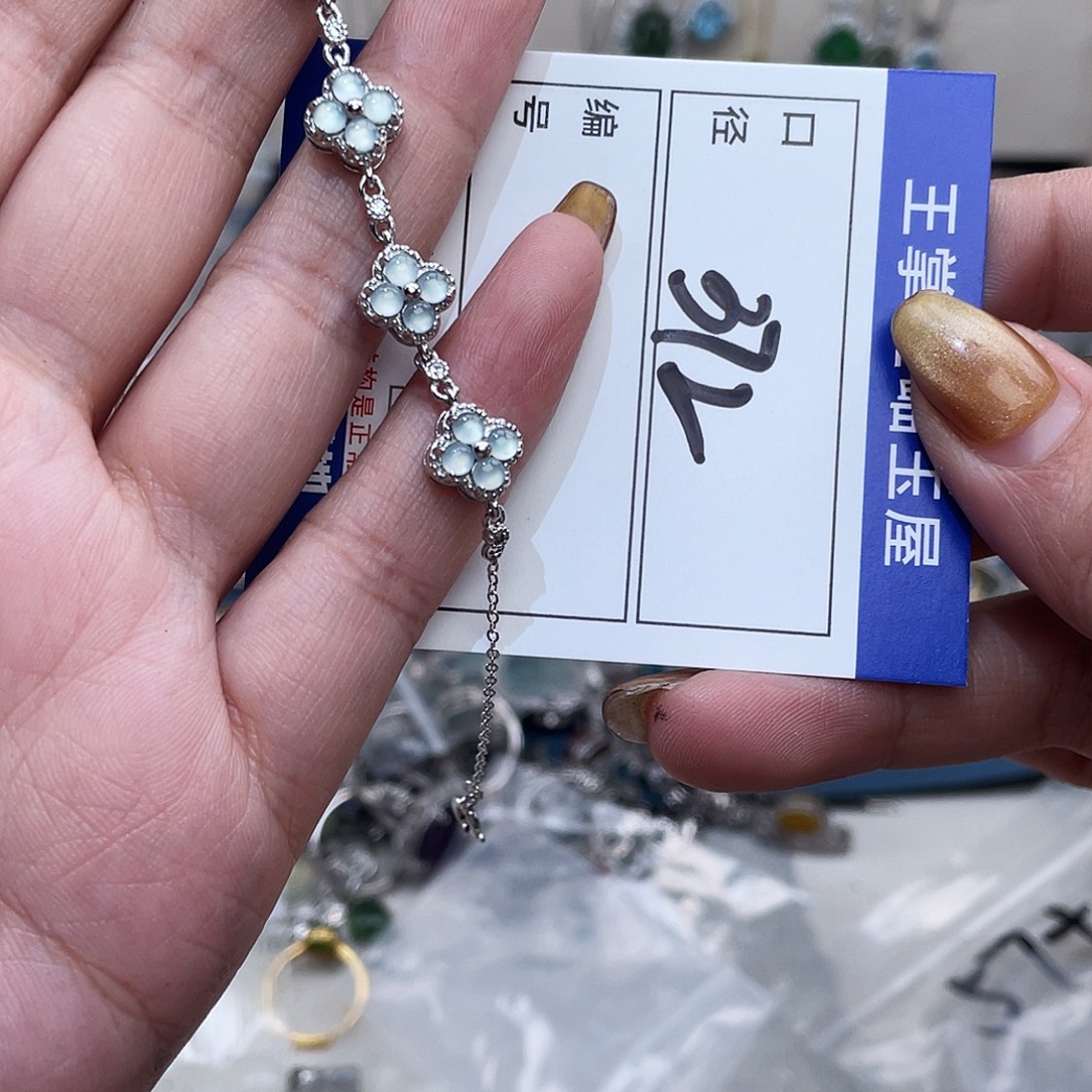 乱****翡翠银S925镶嵌颈饰