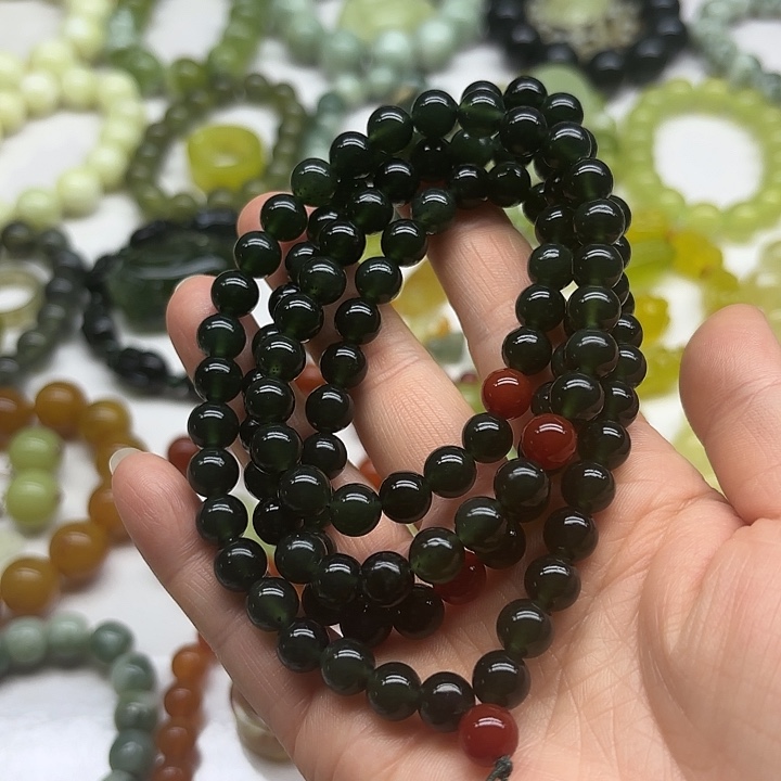 蛇纹石玉手串未镶嵌