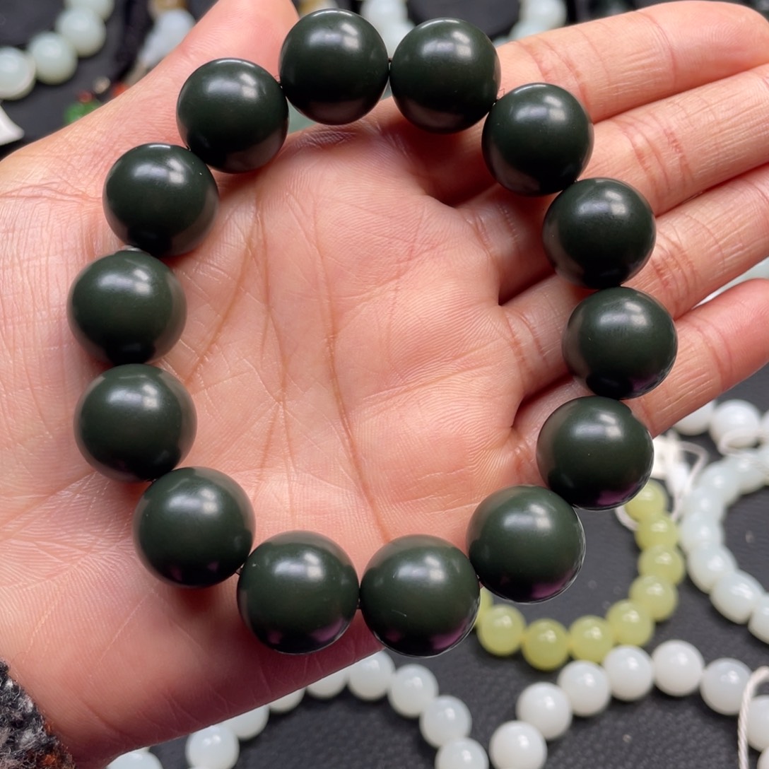 和田玉未镶嵌手链