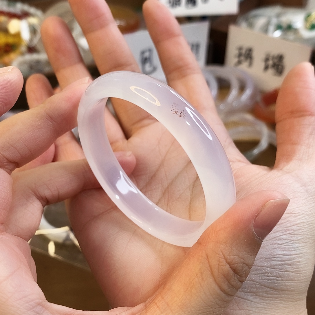玛瑙/玉髓未镶嵌手镯A826。53.4圈