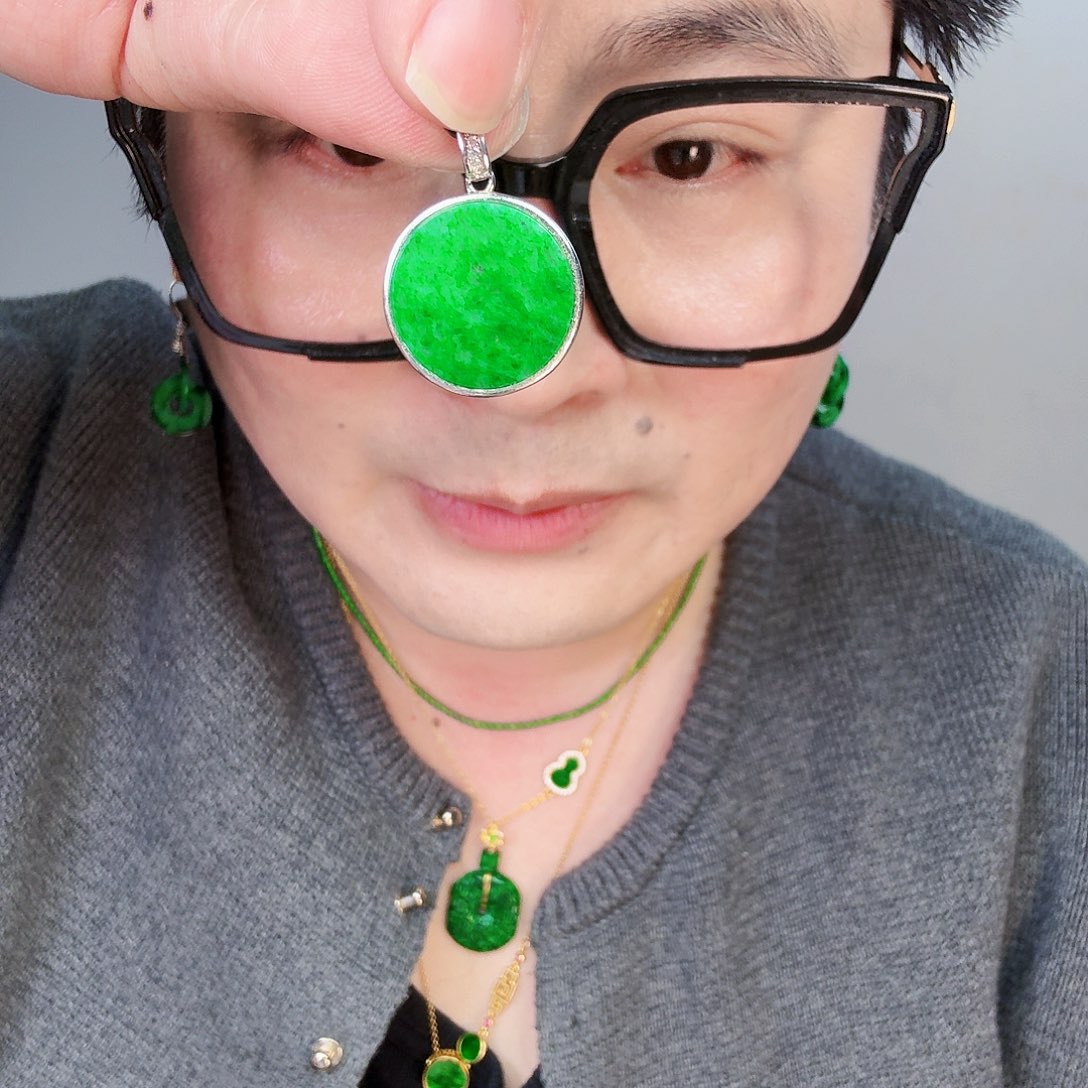 翡翠颈饰未镶嵌一个