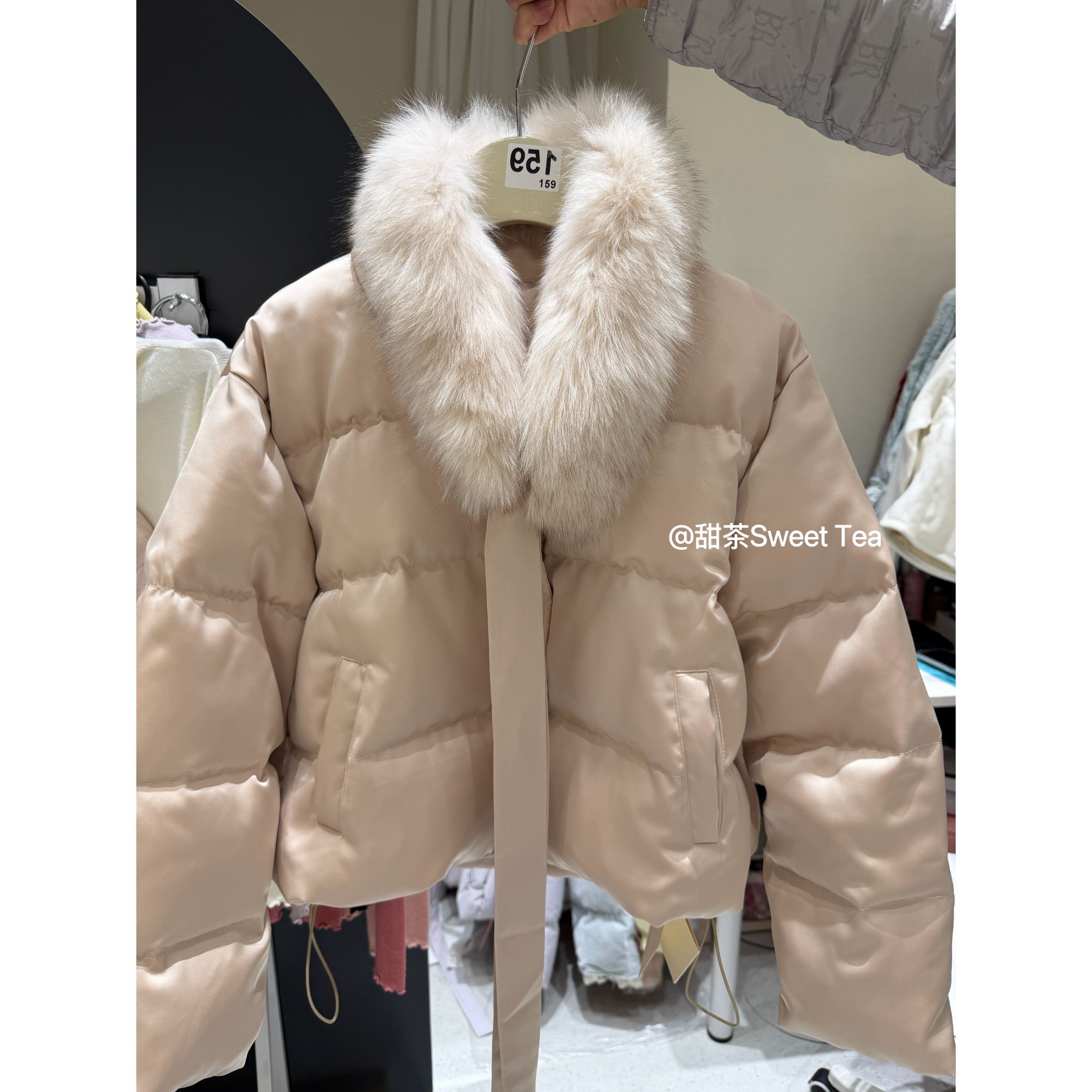 甜茶2025新款女装《151-200》气质显瘦减龄时尚