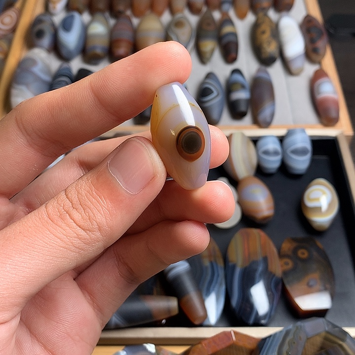 玛瑙/玉髓未镶嵌颈饰