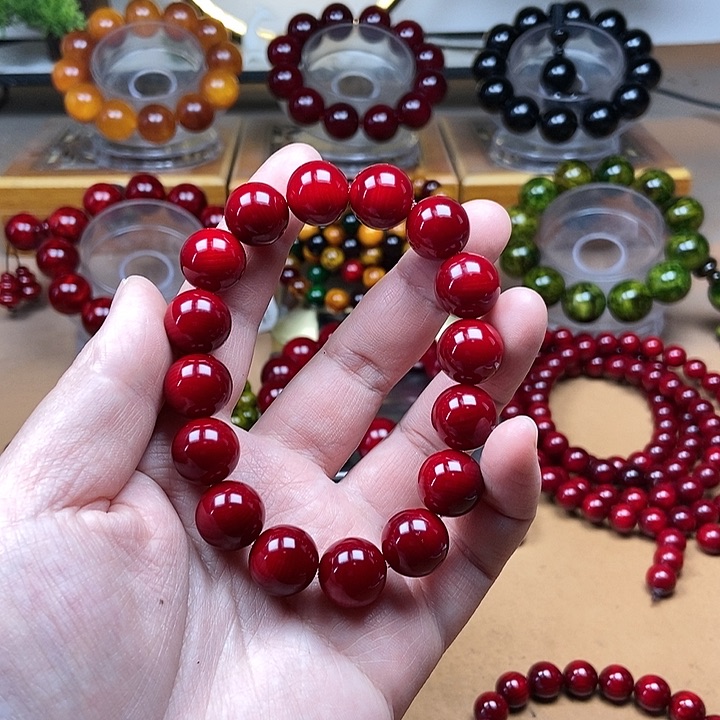 【闪购商品】贝壳杉（血龙木）手串/手链1.3x16颗