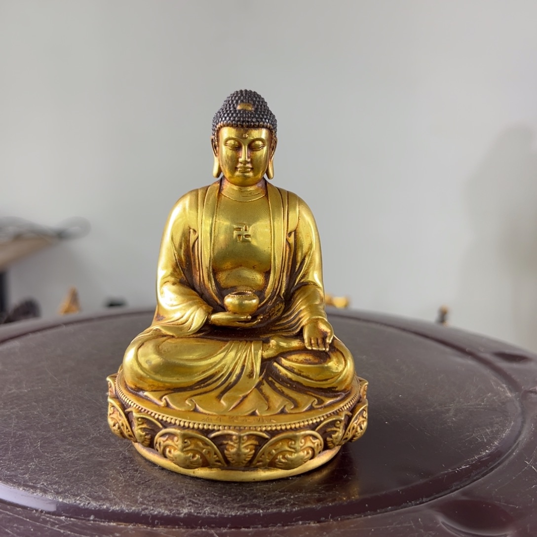 芋***2佛像的造型和造型