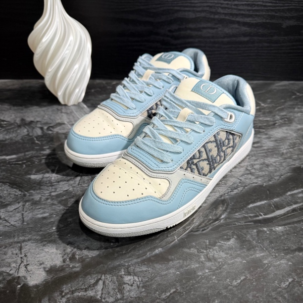 95新 DIOR/迪奥 41码/Dior B27蓝白低帮板鞋/97新