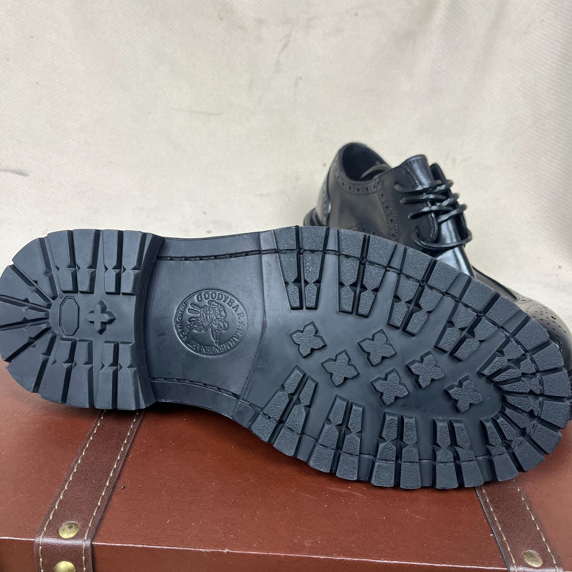 断码福利德比鞋真皮大底水洗做旧复古工艺