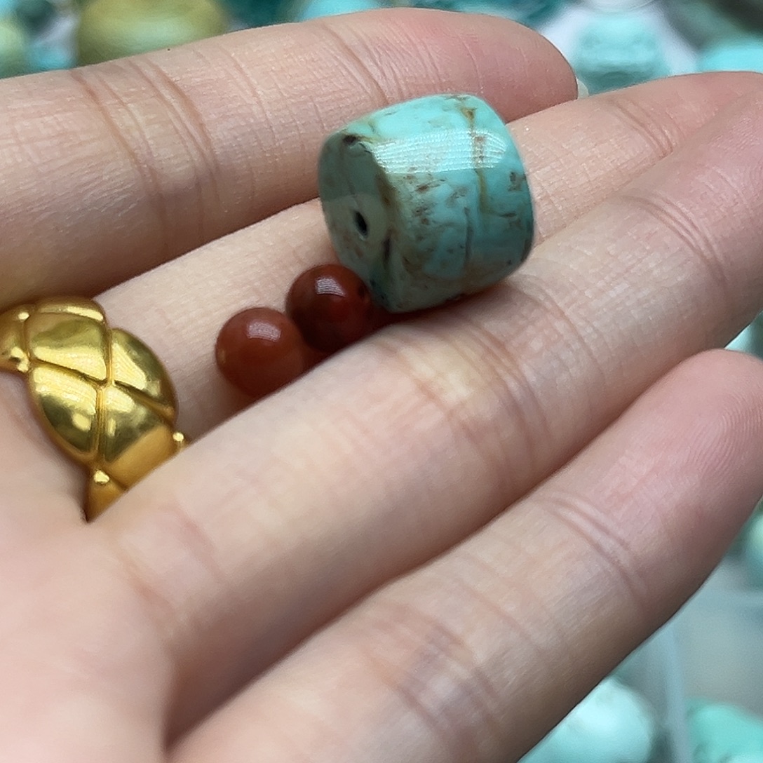 南红玛瑙未镶嵌珠宝奇石