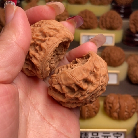 吊坠文玩核桃聚宝盆