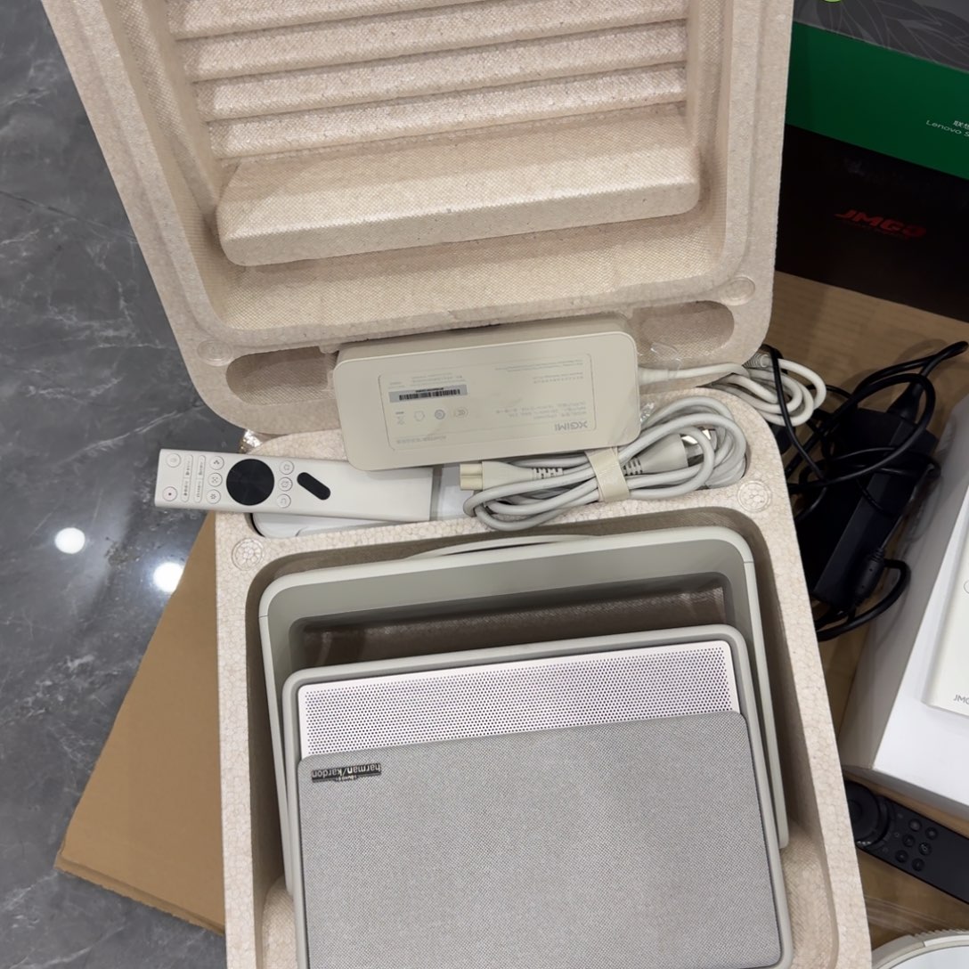 95新极米Rs10Pro质保190 天