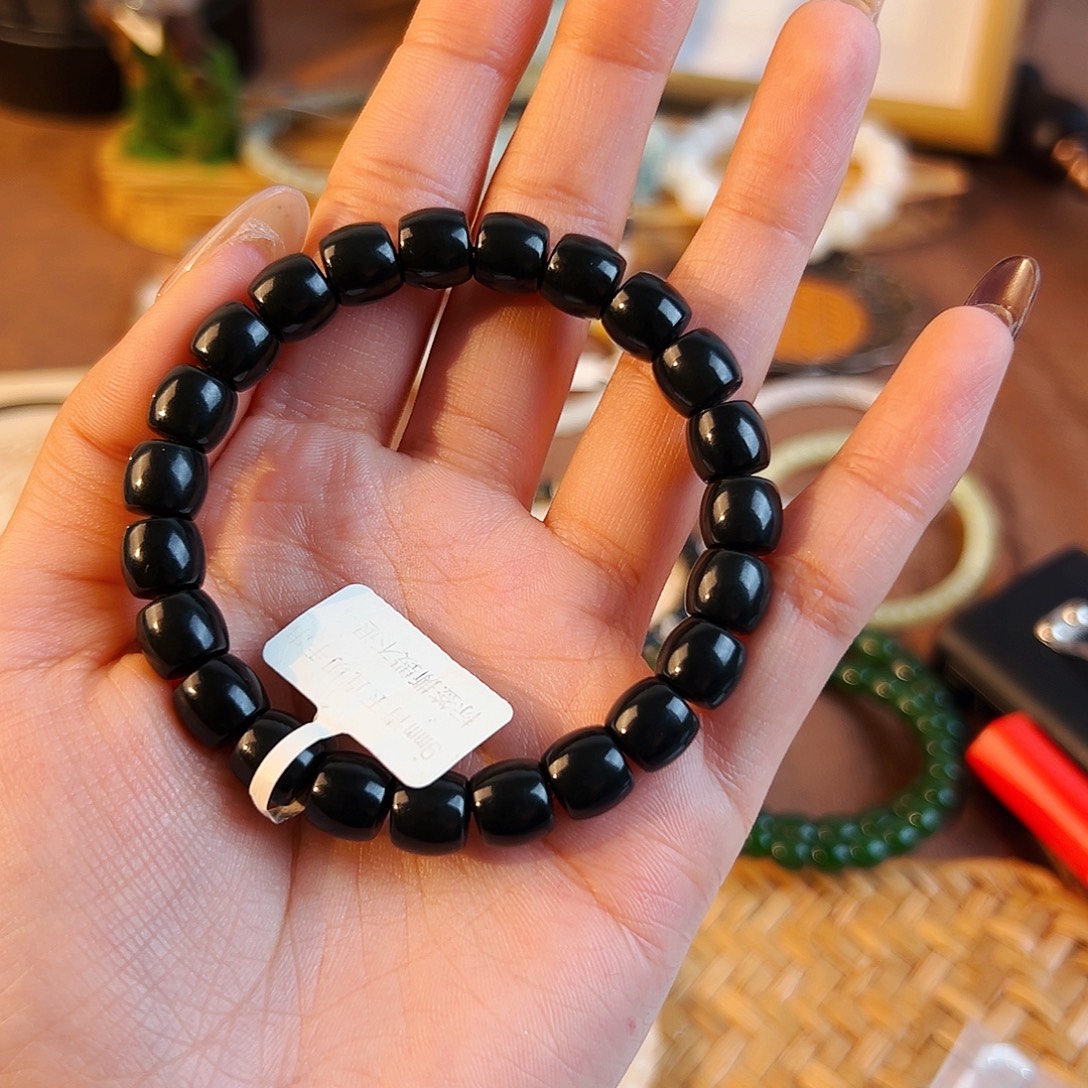 杨***杰和田玉未镶嵌手串