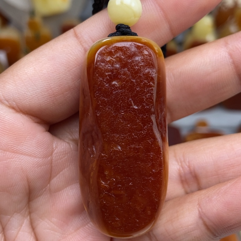 【闪购商品】琥珀颈饰未镶嵌