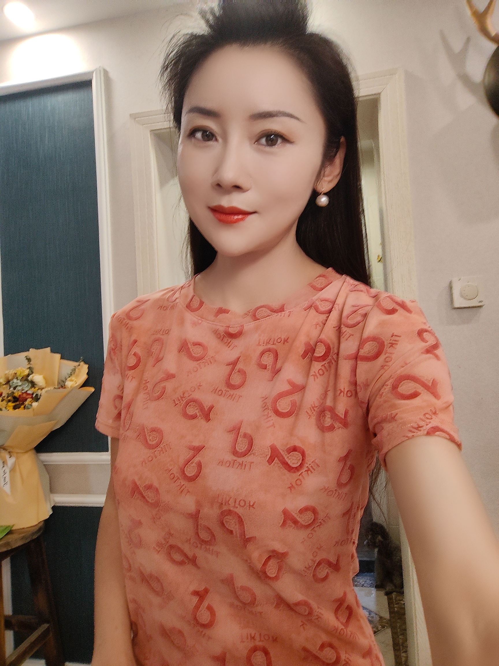 【自由鸟专属】2025新款百搭高领印花显瘦网纱印花短袖 T恤