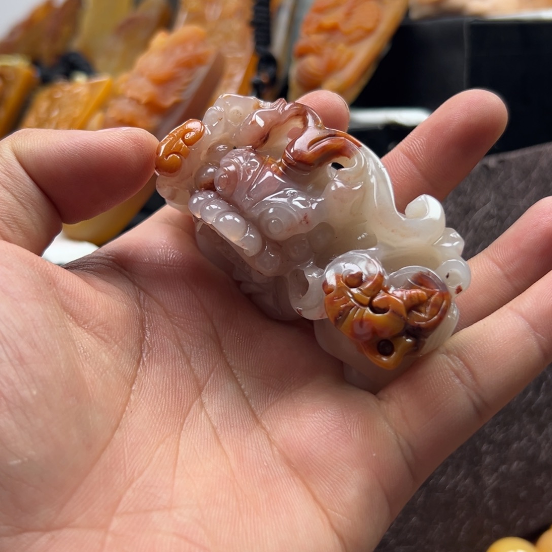 石英质玉（黄龙玉）未镶嵌多选发其一