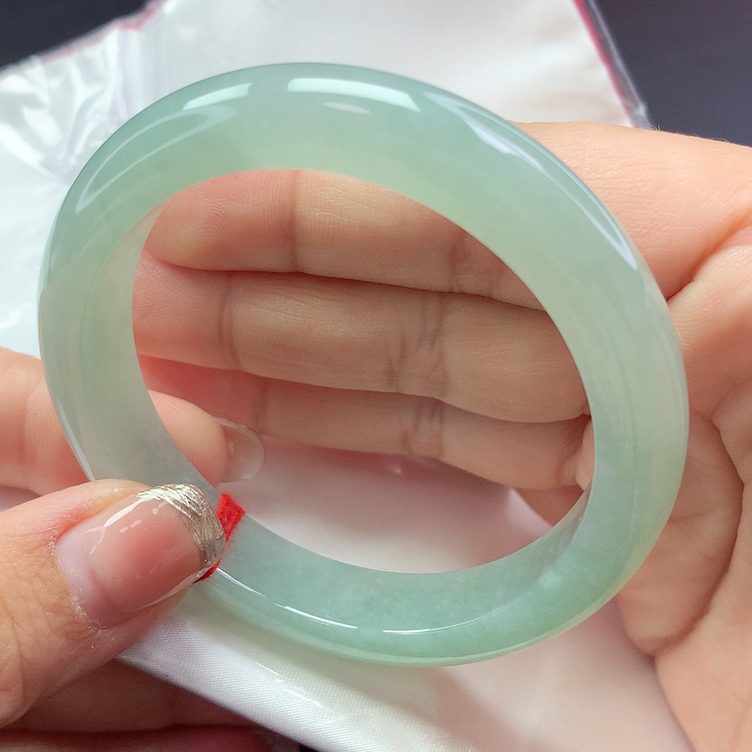 【闪购商品】翡翠手镯未镶嵌a 063000