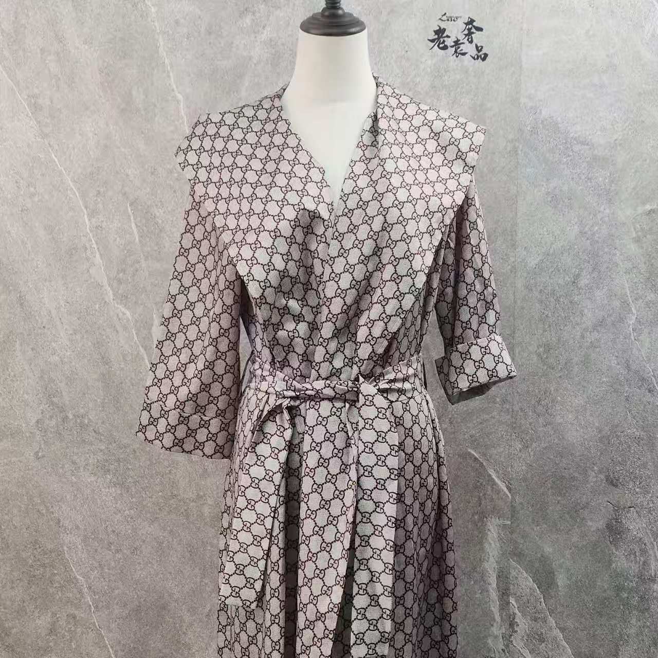 99新 GUCCI/古驰 海囤J/古驰大衣/42码/uu33352女装连衣裙裙子