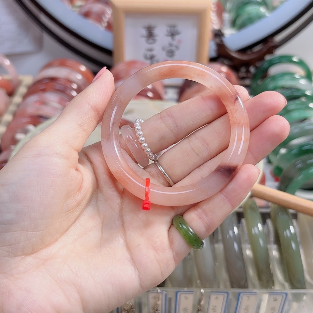 石英质玉手镯未镶嵌热****长