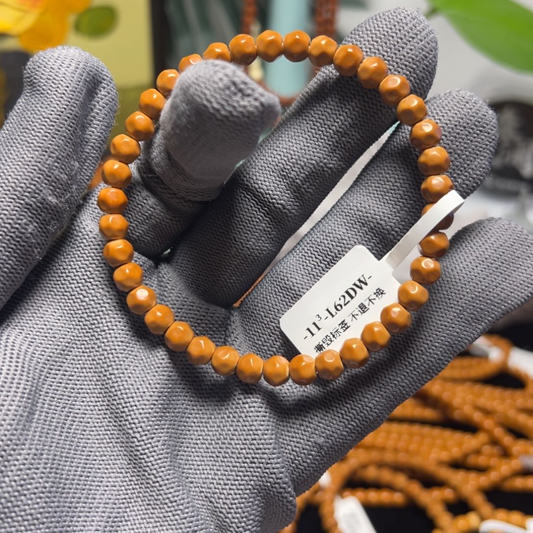 一***孟手串橄榄核老挝核尖单圈无相6.2尺寸