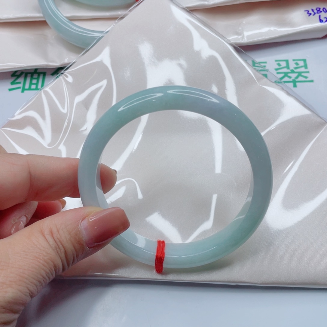 未镶嵌手镯翡翠雨**虹