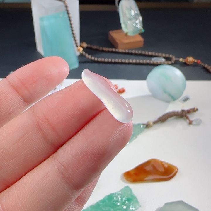 【闪购商品】翡翠颈饰未镶嵌堯