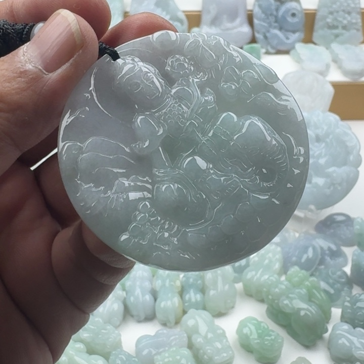 翡翠未镶嵌颈饰天然缅甸A货翡翠