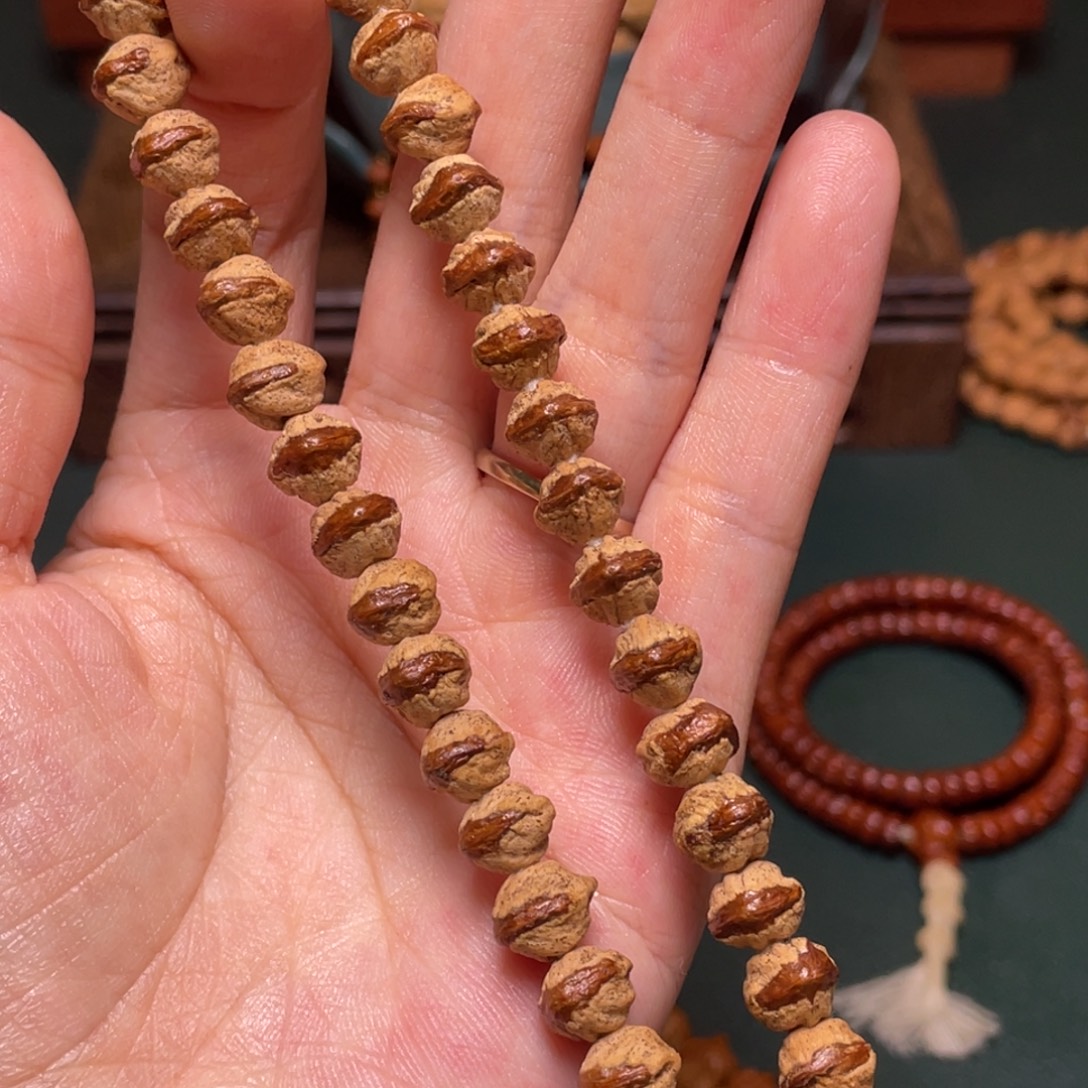 吊坠柏香籽/百香籽红芽刺忙手持