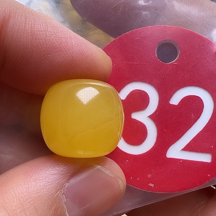 蜜蜡未镶嵌珠宝奇石15m m