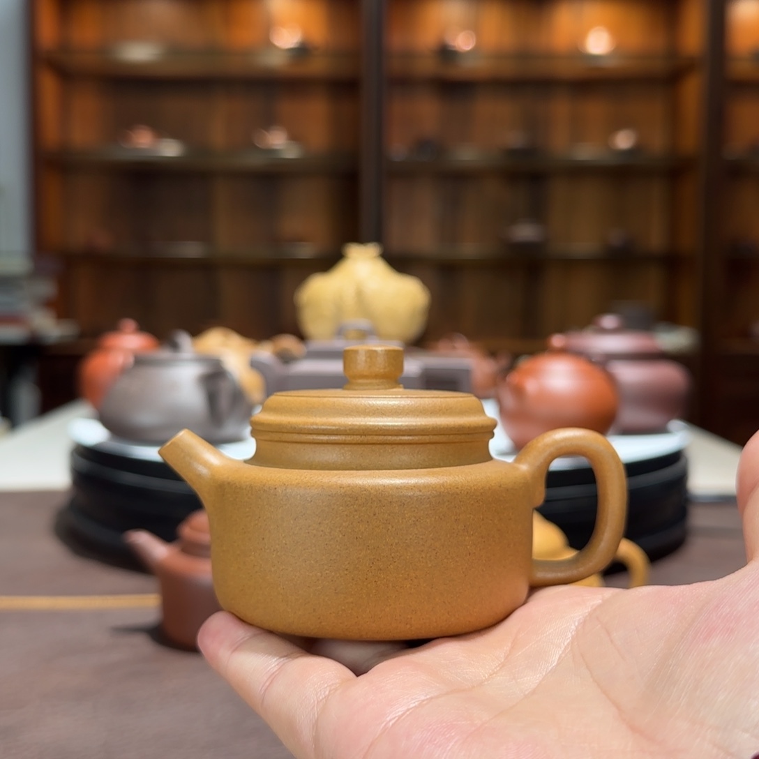 茶壶紫砂老宕口黄金段德钟120cc