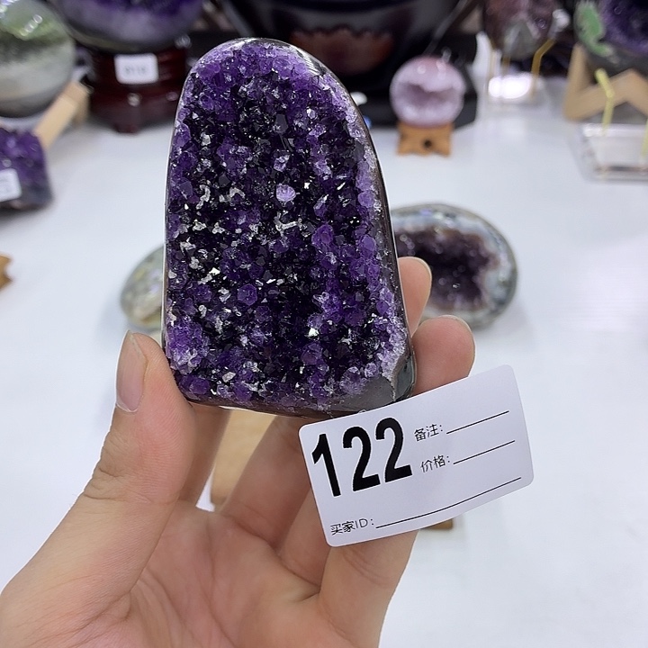 未镶嵌水晶大型摆件（非配饰）