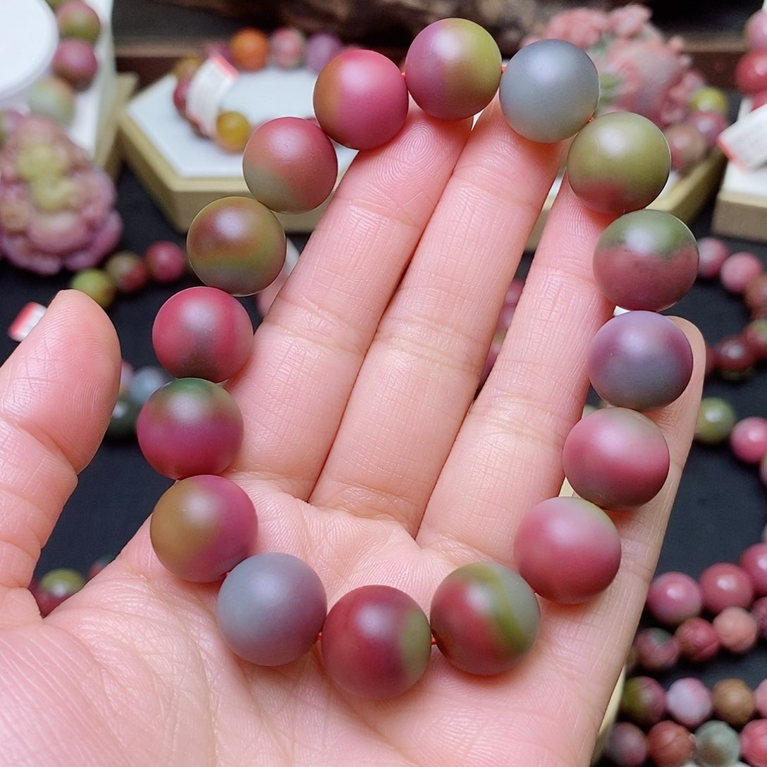 玛瑙/玉髓珠宝奇石未镶嵌阿*盐源玛瑙定制