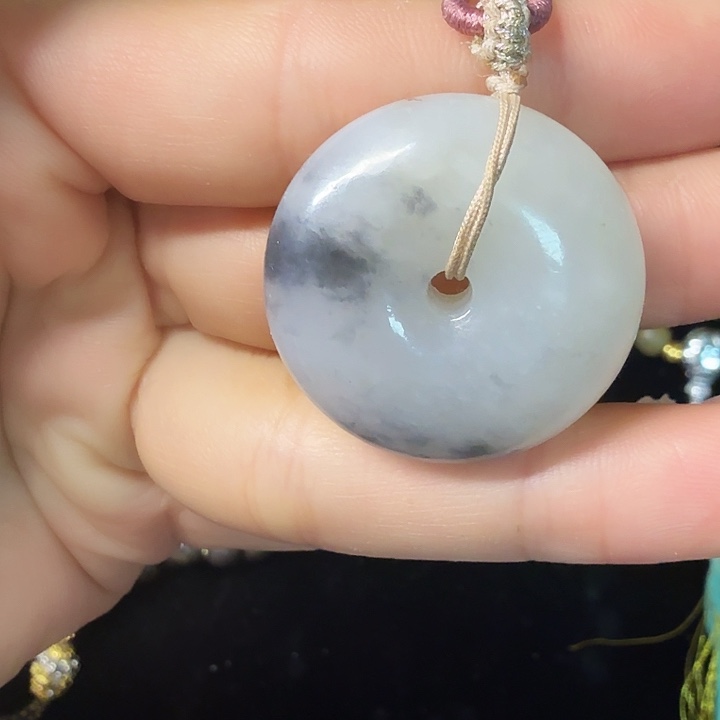 和田玉未镶嵌车挂