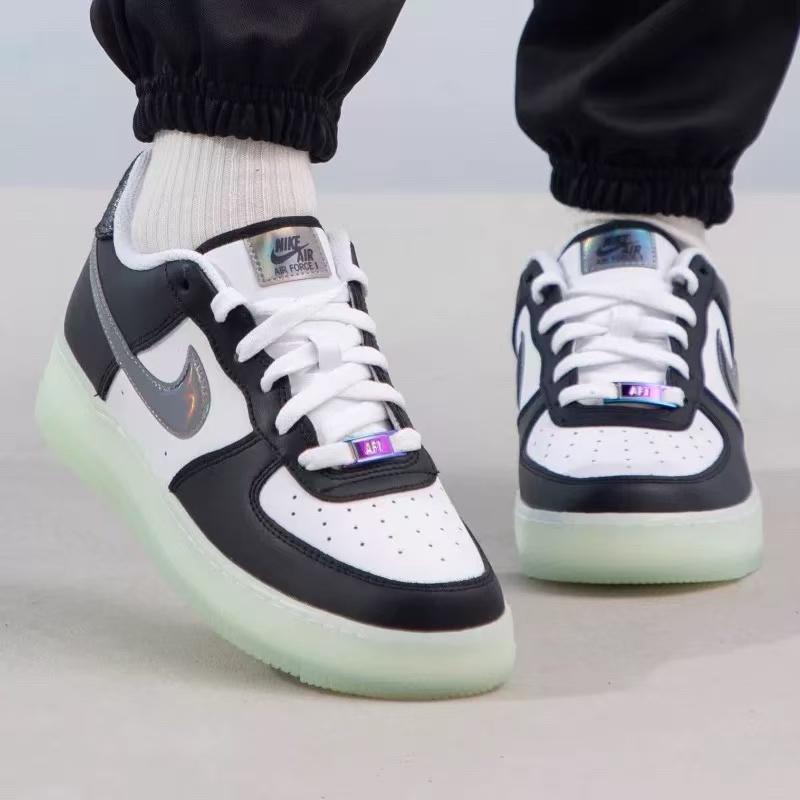 【A类微瑕】Nike/耐克女鞋Air Force 1空军一号舒适板鞋 FZ5529-103