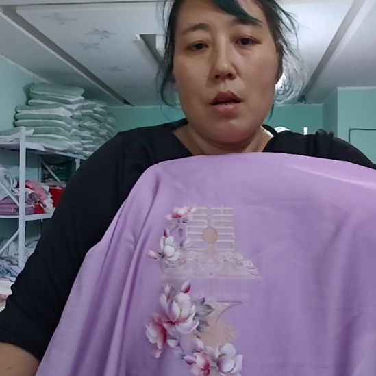 棉花高端布料尺寸3.5m，带点小次品。