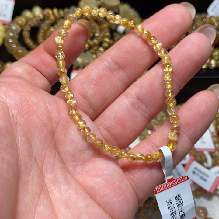 水晶手链未镶嵌多***了天然钛晶