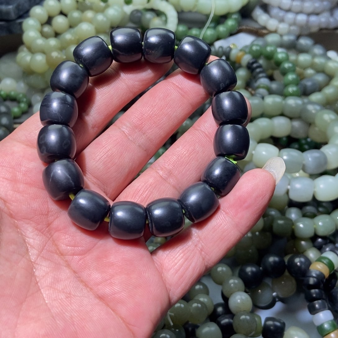 和田玉手链未镶嵌守**好