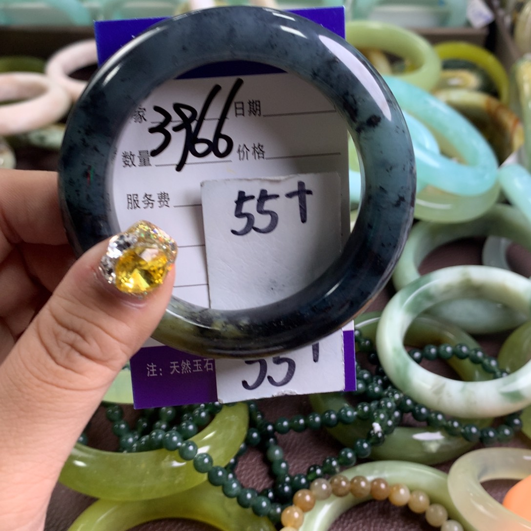 蛇纹石玉手镯未镶嵌3966