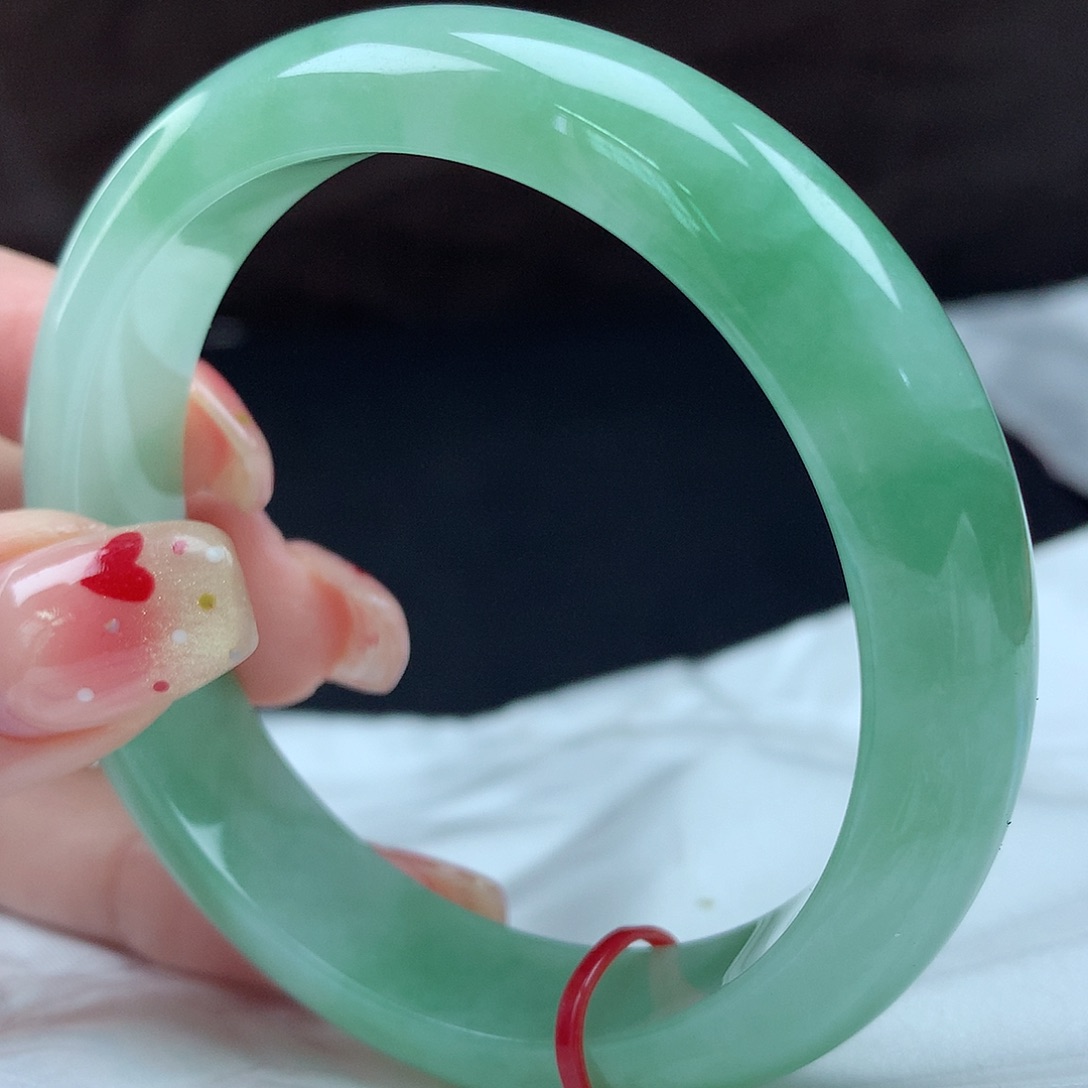 翡翠手镯未镶嵌92023、