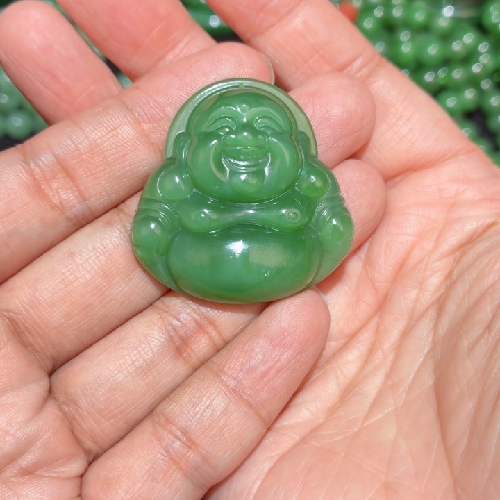 越***好和田玉（碧玉）未镶嵌颈饰