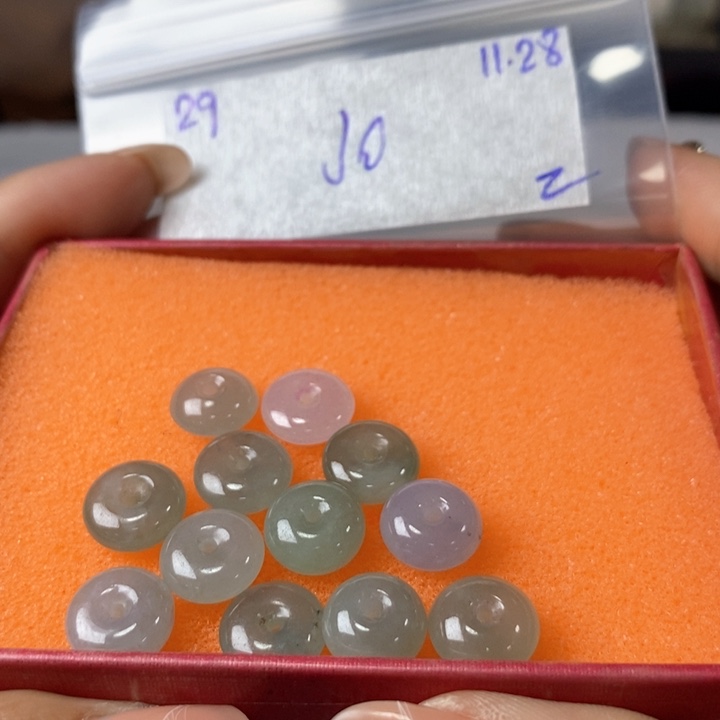 高***瞩定制翡翠未镶嵌不退