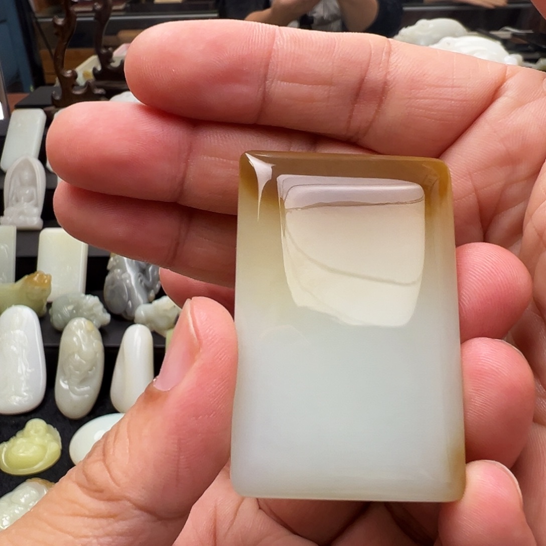 宝***Y和田玉未镶嵌颈饰