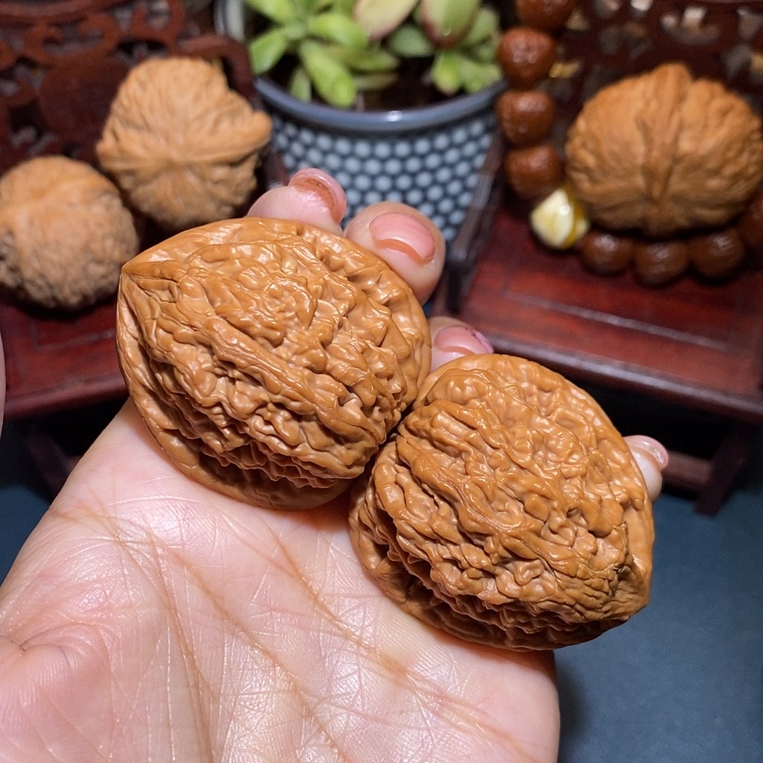 文玩核桃把件40虎头王