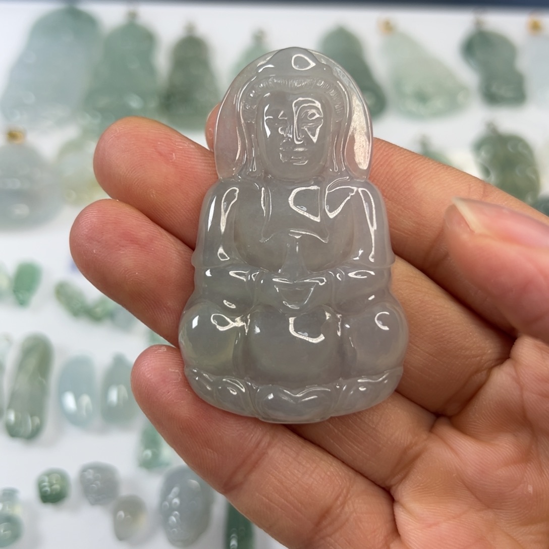 翡翠颈饰未镶嵌黎*哥