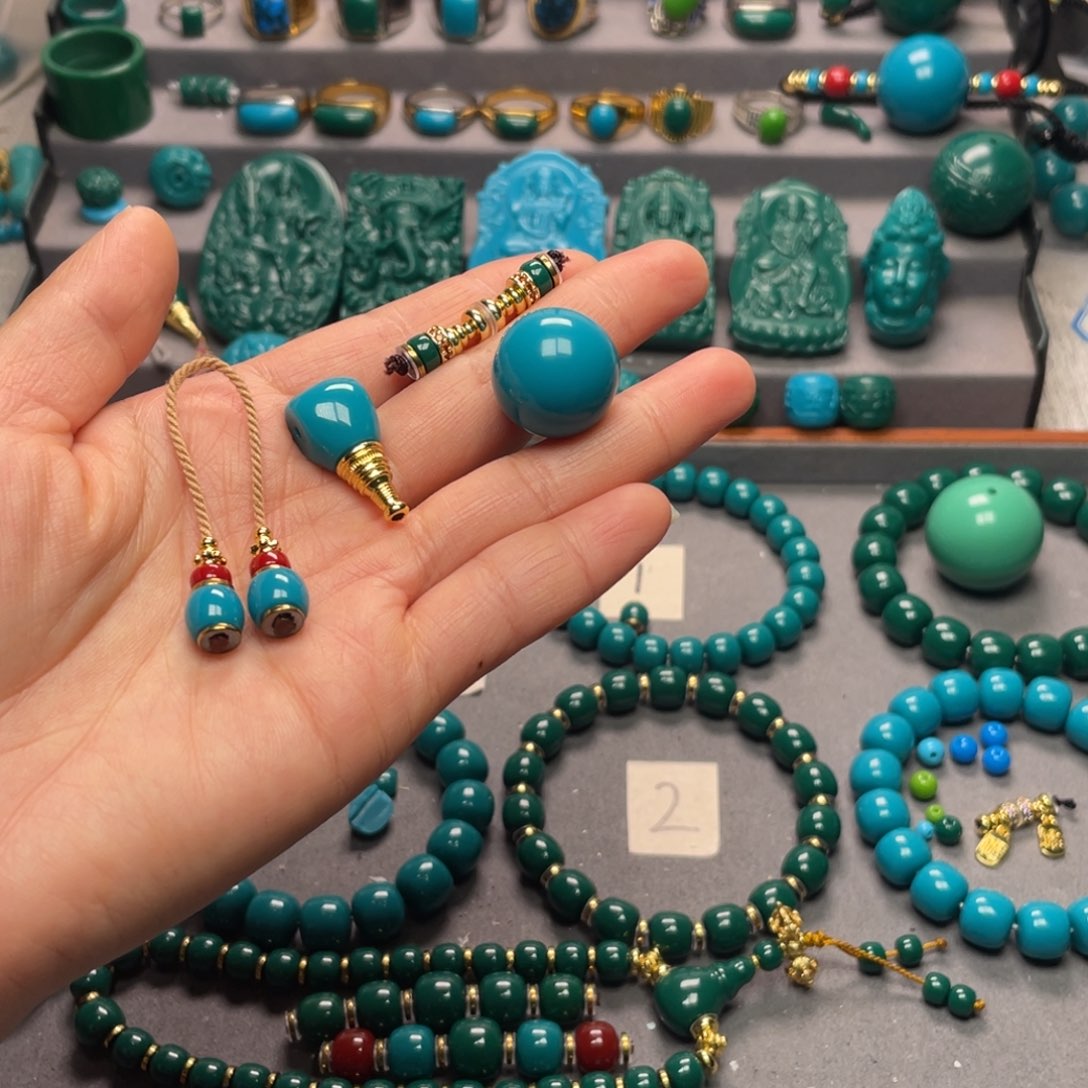 石材健****贺天空蓝配饰